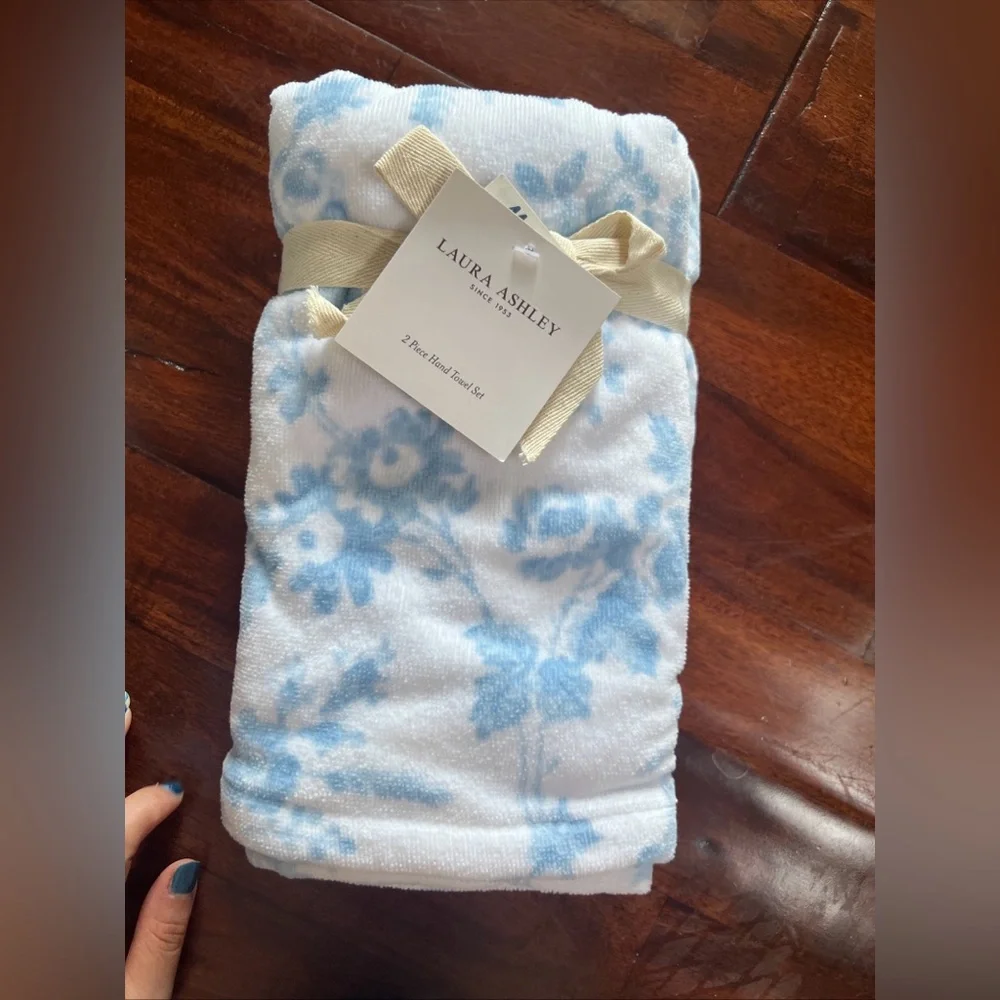 New Laura Ashley 2 Hand Towels Blue Luxury Floral Cotton Soft Velour Beautiful